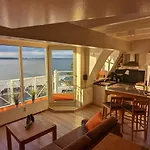 Apartamento Strandkoje In Erster Reihe Mit Traumhaftem Blick Auf Kieler Foerde Laboe