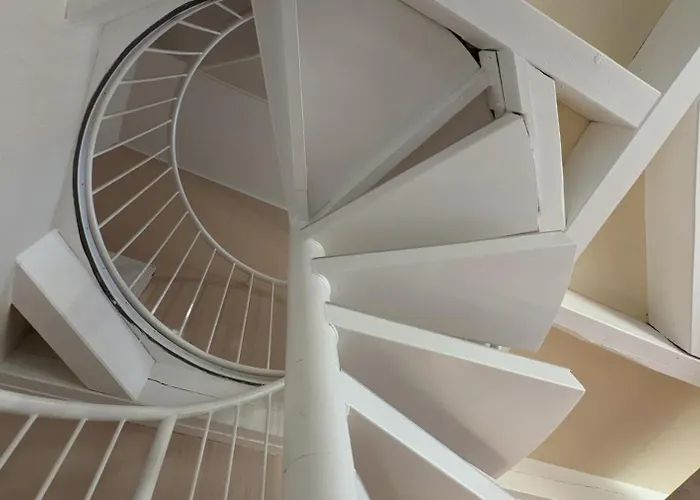 Strandkoje In Erster Reihe Mit Traumhaftem Blick Auf Kieler Foerde Laboe